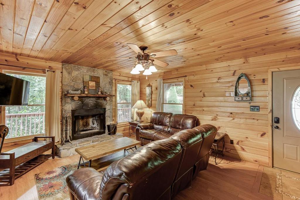 Cabin With Jacuzzi & Hydrotherapy Spanear Helen 클리블랜드 외부 사진
